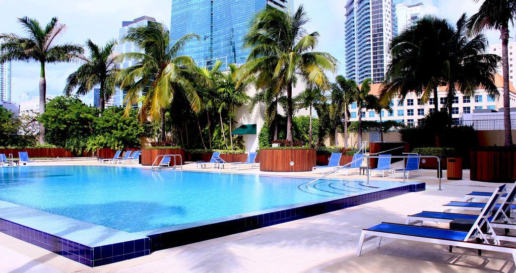 Dharma Home Suites Brickell Miami At One Broadway Exterior photo